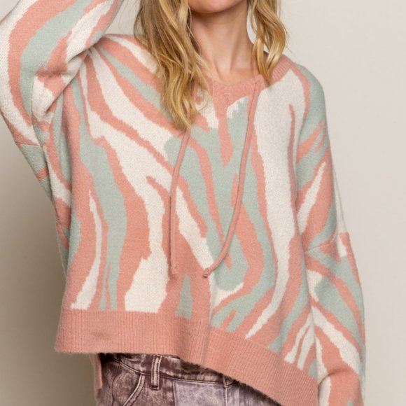 POL Zebra Print High-Low Hooded Sweater - Picture 5 of 5